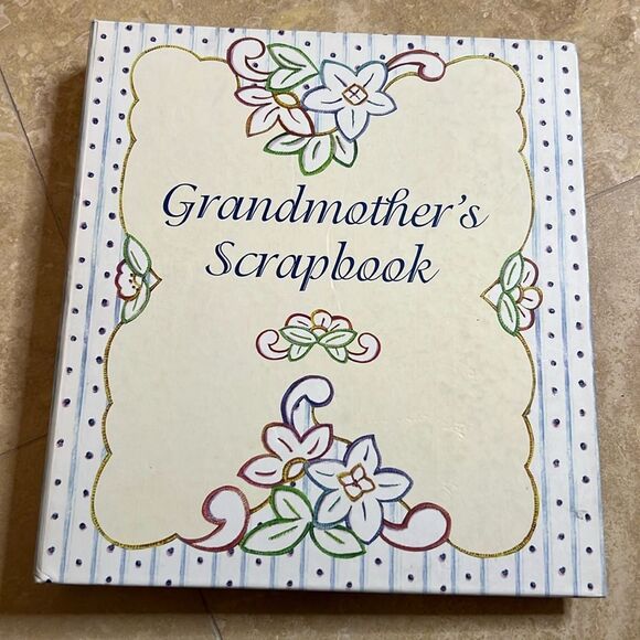 Other - 💕Grandmothers Scrapvook💕